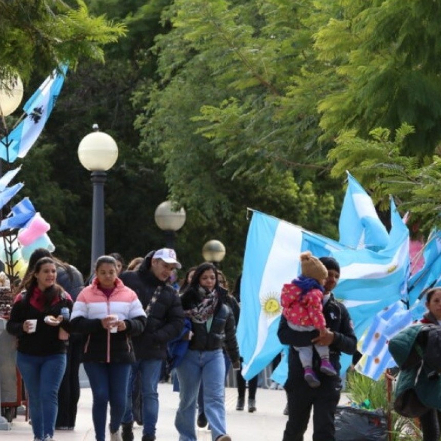¿Colectivos gratis el 25 de mayo? el Gobierno correntino estudia esa posibilidad